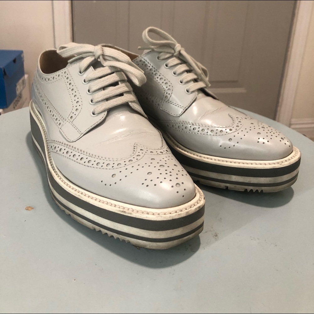 Prada oxford platform Sz 38 Pre-loved